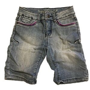 Freestyle Denim Shorts with Purple Accents